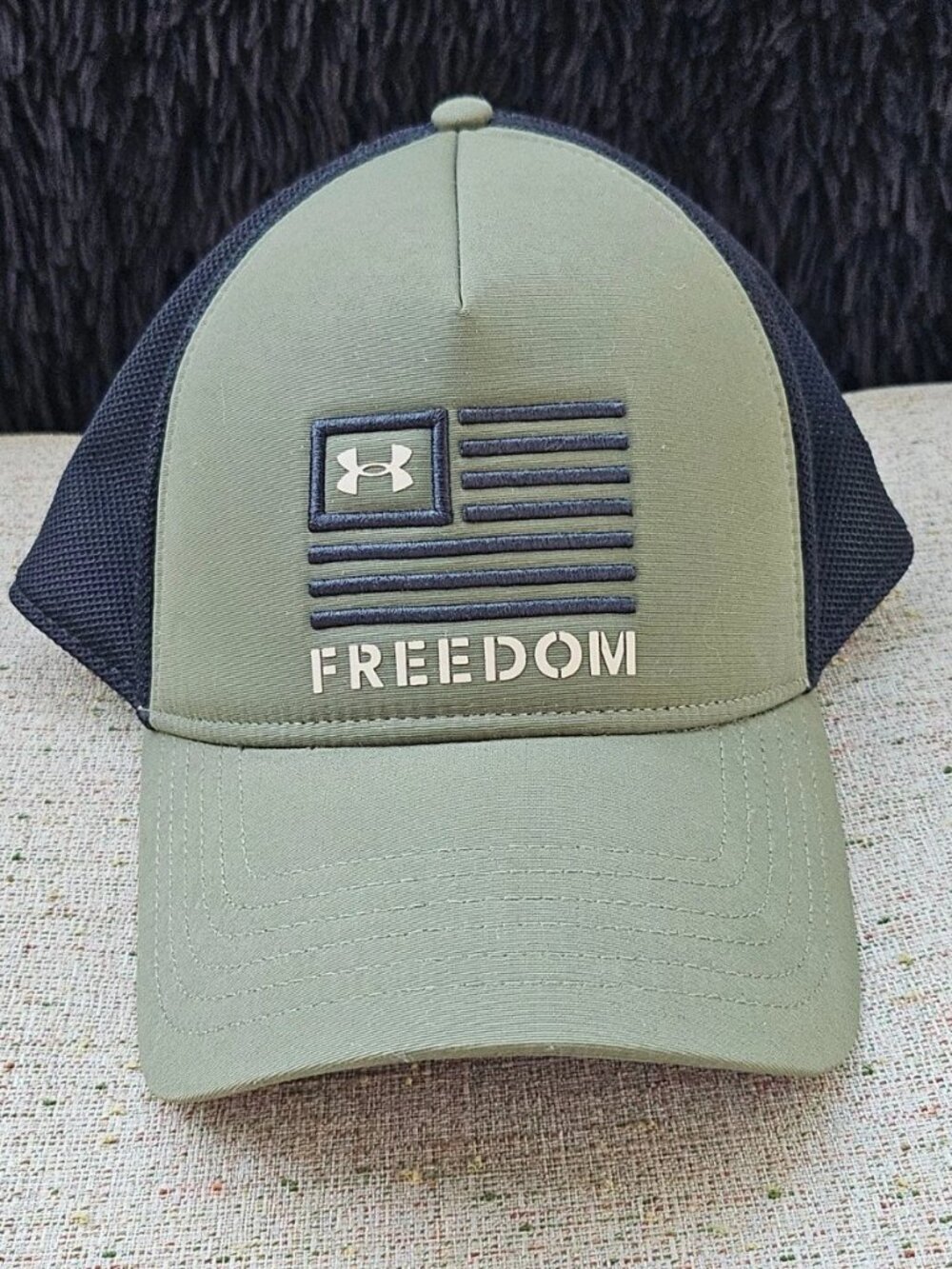Under Armour Men Hat Olive Green/Black Trucker Hat FREEDOM UA Pro Fit